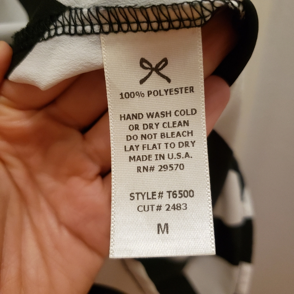 Everly Black & White Chevron Blouse - Picture 5 of 6